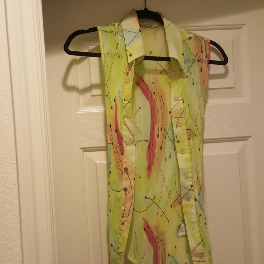 Like new summer shell blouse